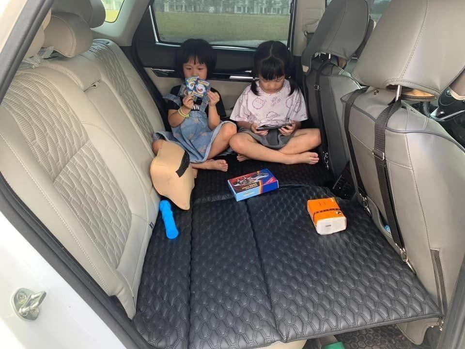 Nệm ô tô đệm giường không cần bơm chịu tải hơn 400kg để